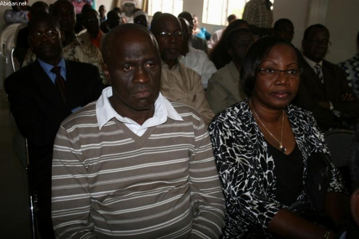 Rentrée académique et culturelle 2013- 2014 de l’UCLM  / Pr Amoa Urbain aux étudiants : “L’élégance est la boussole d’un avenir certain”